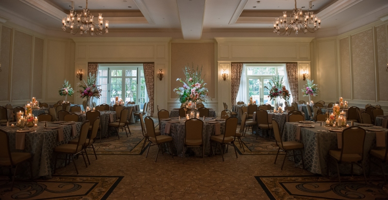 Kiawah Island and The Sanctuary wedding, bridal and family portrait by top rated Wedding photographers Reese Allen