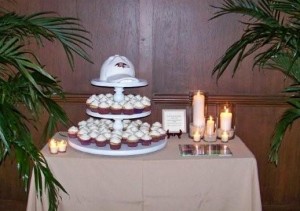 check out the Grooms cake which was done by Elaines Creative Cakes.  If you can believe it, the hat at the top of the cupcake stand is an actual cake!!!  The Groom is a huge NFL Baltimore Ravens fan so they wanted to incorporate that but in a very unique way...it turned out perfect!